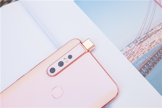 潮美外觀+全新拍照體驗！vivo S1寵愛粉照亮你的美