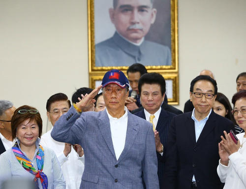 郭臺銘參選后與庫克通電話?富士康:涉及客戶無法回應(yīng)