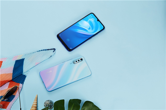 vivo Y7s雙色圖賞：光影之間，折射出碧波蕩漾的夏日風(fēng)情