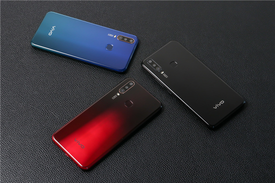 續(xù)航全新升級，vivo U3x圖賞：時尚設計一見傾心
