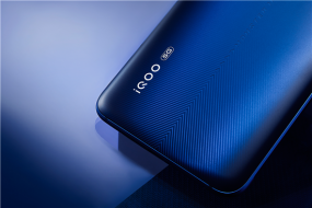 iQOO Pro 5G版快閃行動：12期免息分期+碎屏保+閃充套裝