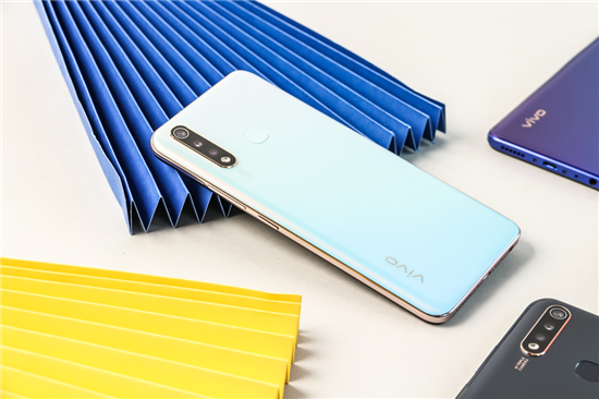 拍照能手vivo U3，實(shí)力詮釋千元優(yōu)品的潮流顏值