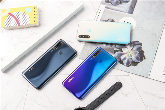 5000mAh電池加持，vivo Y5s帶來更持久的續(xù)航體驗