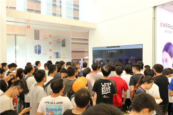 小米新零售鐵軍效果初顯：百店同開，2019強(qiáng)勢收官